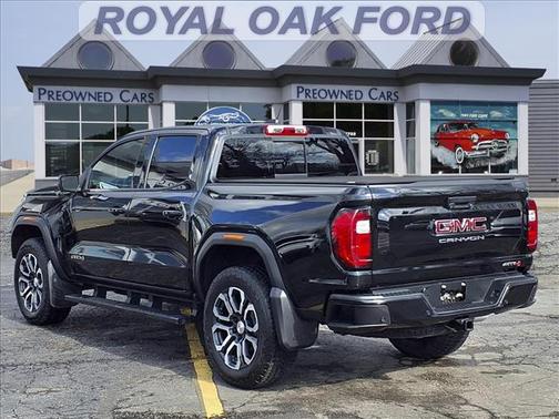 Onyx Black 2023 GMC Canyon AT4