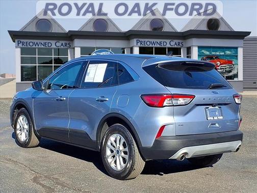 2022 Ford Escape SE