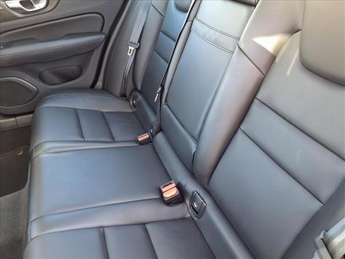 2024 Volvo S60 B5 Core Dark Theme