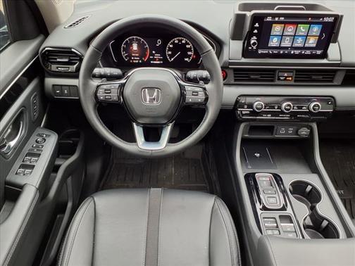 2025 Honda Pilot Touring 8-Passenger