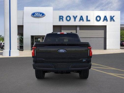 2025 Ford F-150 Lightning Flash