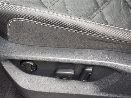 2025 Volkswagen Atlas Cross Sport 2.0T SE w/Technology 4MOTION