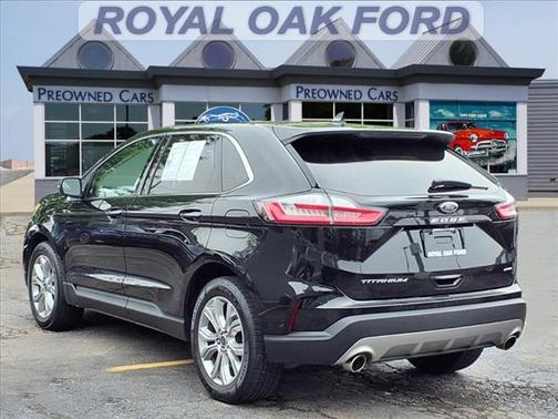 2022 Ford Edge Titanium
