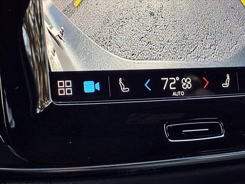 2024 Volvo XC40 B5 Core