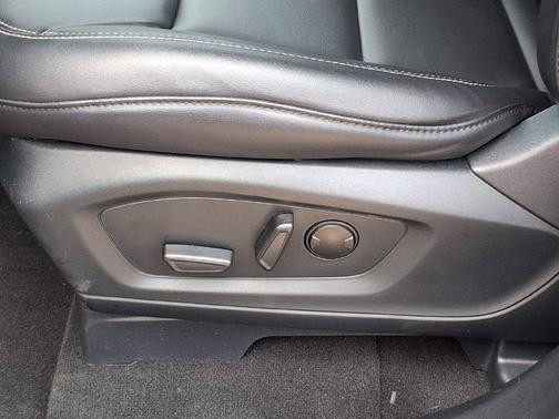 Agate Black Metallic 2024 Ford Explorer XLT