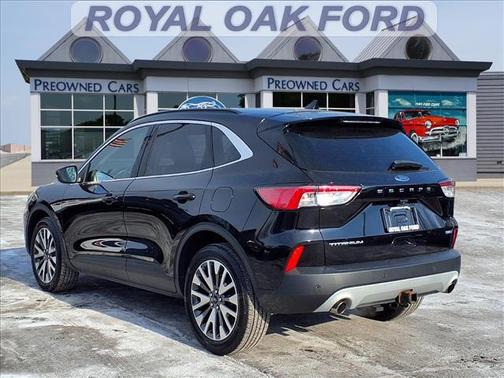 2020 Ford Escape Titanium