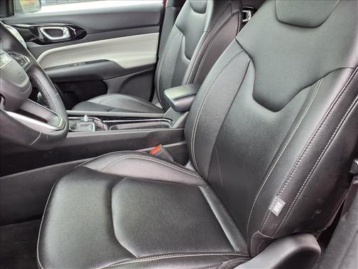 Red Hot Pearlcoat 2025 Jeep Compass Limited