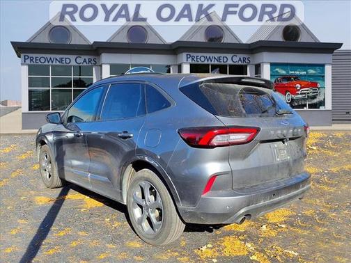 2023 Ford Escape ST-Line