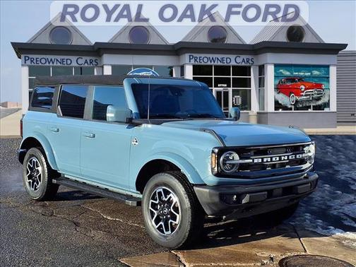2023 Ford Bronco Outer Banks