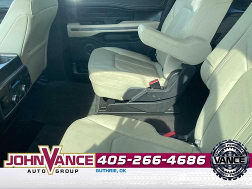 Rapid Red Metallic Tinted Clearcoat 2021 Ford Expedition Platinum