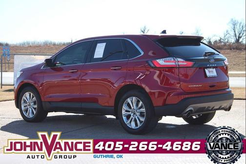2022 Ford Edge Titanium