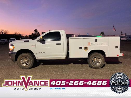 2022 RAM 2500 Tradesman Regular Cab 4x4 8' Box