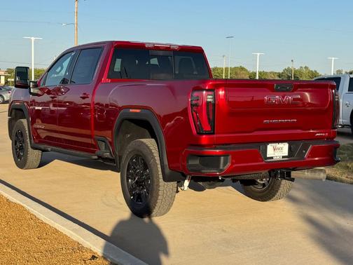 2025 GMC Sierra 2500 AT4