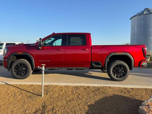 2025 GMC Sierra 2500 AT4