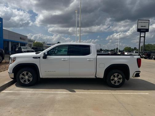 Summit White 2021 GMC Sierra 1500 SLE