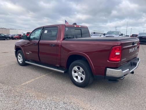 Delmonico Red Pearlcoat 2025 RAM 1500 Big Horn/Lone Star