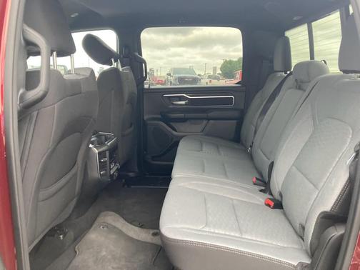 Delmonico Red Pearlcoat 2025 RAM 1500 Big Horn/Lone Star