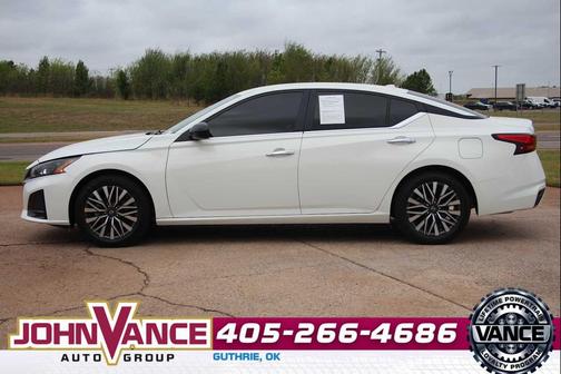 2025 Nissan Altima SV FWD