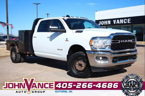 2022 RAM 3500 Big Horn Crew Cab 4x4 8' Box