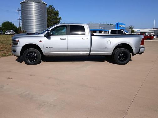 Silver Zynith 2026 RAM 3500 Laramie Crew Cab 4x4 8' Box