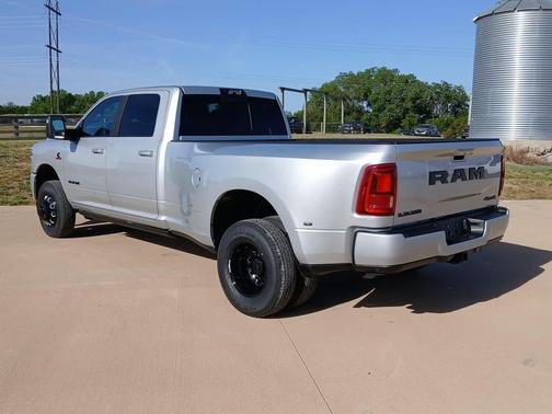 Silver Zynith 2026 RAM 3500 Laramie Crew Cab 4x4 8' Box