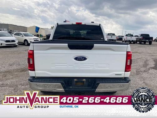 Oxford White 2022 Ford F-150 XLT