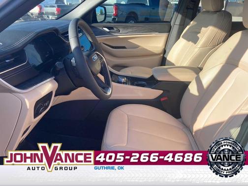 Silver Zynith 2025 Jeep Grand Cherokee Limited