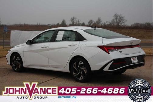 2025 Hyundai ELANTRA SEL