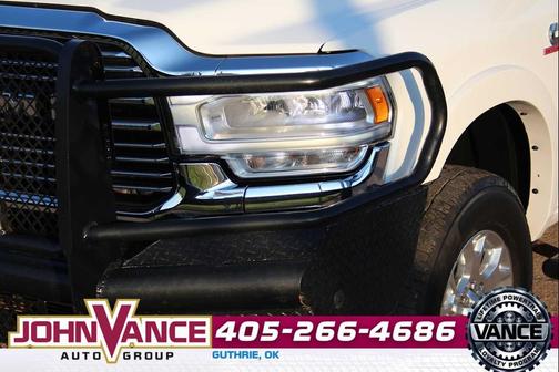 2022 RAM 2500 Laramie Crew Cab 4x4 6'4' Box