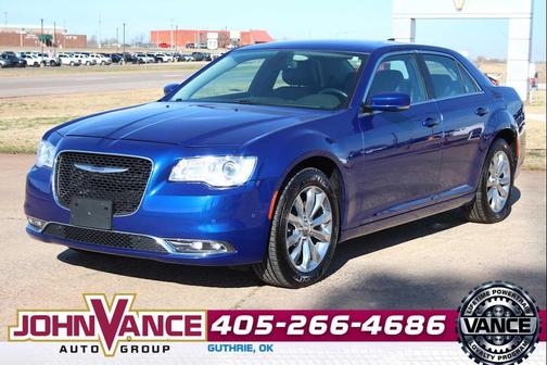 2021 Chrysler 300 Touring