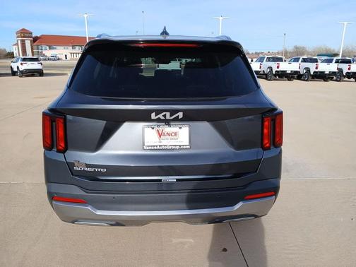 2024 Kia Sorento S