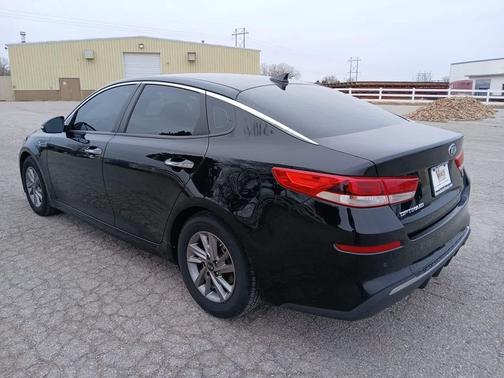 2020 Kia Optima LX