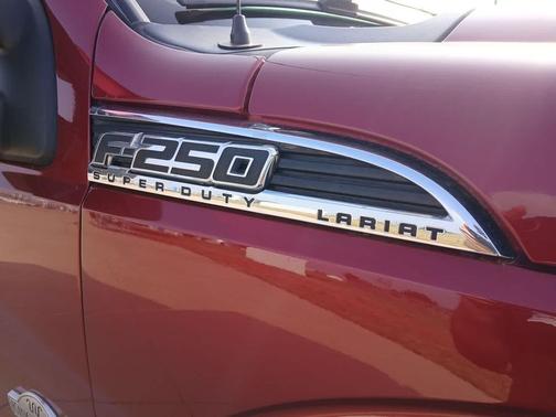 Ruby Red Metallic Clear Coat/Caribou Metallic 2015 Ford F-250 King Ranch