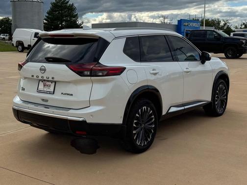 2024 Nissan Rogue Platinum