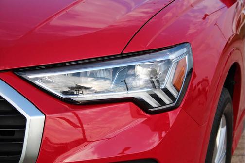 2024 Audi Q3 Premium 45 TFSI S line quattro Tiptronic