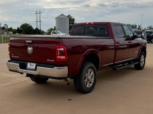 2020 RAM 3500 Laramie Crew Cab 4x4 8' Box