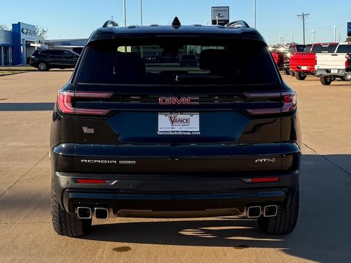 2024 GMC Acadia AWD AT4