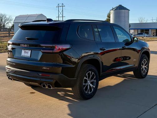 2024 GMC Acadia AWD AT4