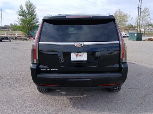 2020 Cadillac Escalade Platinum