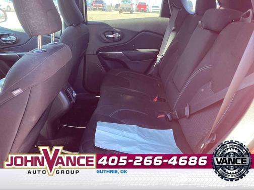 Spitfire Orange Clearcoat 2021 Jeep Cherokee Latitude