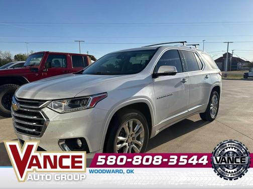 Iridescent Pearl Tricoat 2020 Chevrolet Traverse High Country