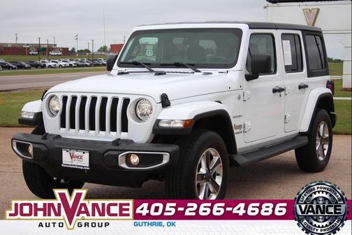 Bright White Clearcoat 2021 Jeep Wrangler Unlimited Sahara