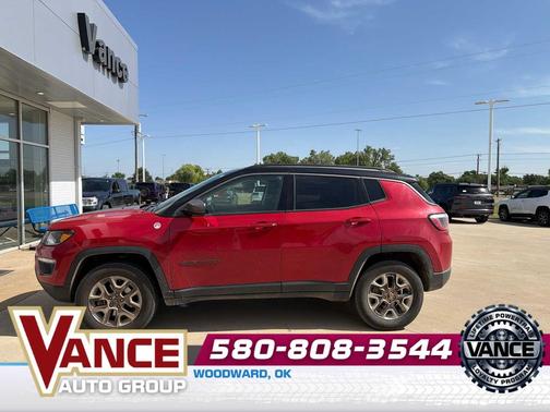 Redline Pearlcoat 2018 Jeep Compass Trailhawk