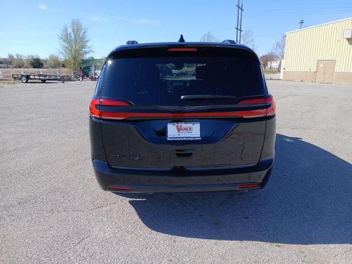 2026 Chrysler Pacifica L