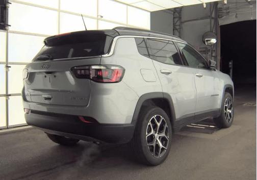 Silver Zynith Metallic Clearcoat 2024 Jeep Compass Limited