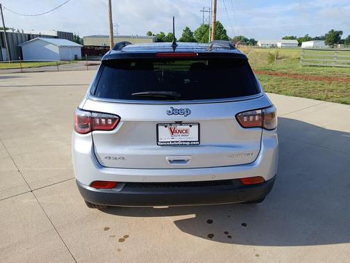 Silver Zynith Metallic Clearcoat 2024 Jeep Compass Limited