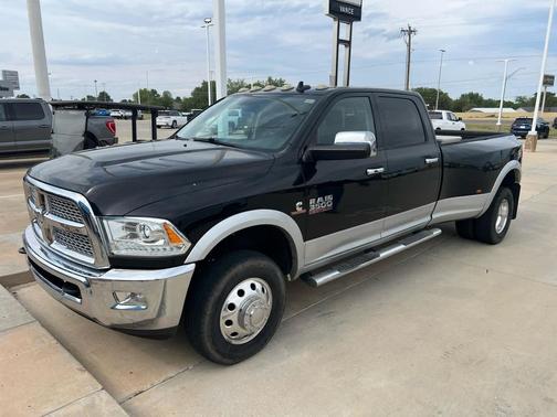 Black Clearcoat 2014 RAM 3500 Laramie