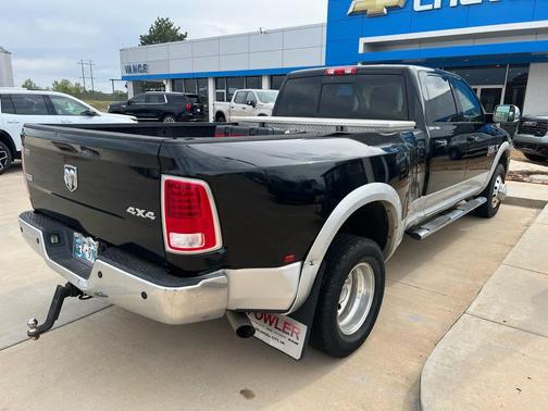 Black Clearcoat 2014 RAM 3500 Laramie