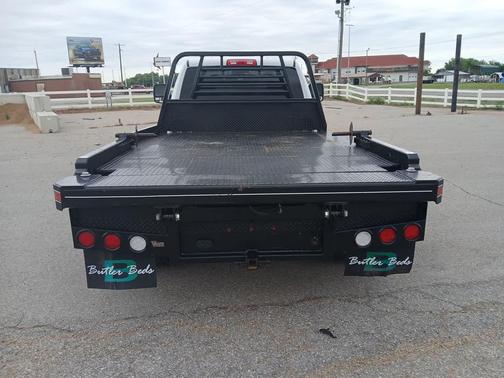Bright White Clearcoat 2024 RAM 3500 Tradesman Regular Cab 4x4 8' Box