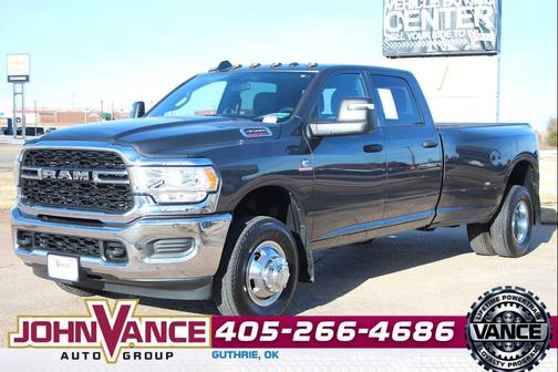 2024 RAM 3500 Tradesman Crew Cab 4x4 8' Box